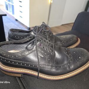 Clarks Men's Black Wingtip Oxford Dress Shoes Size 8